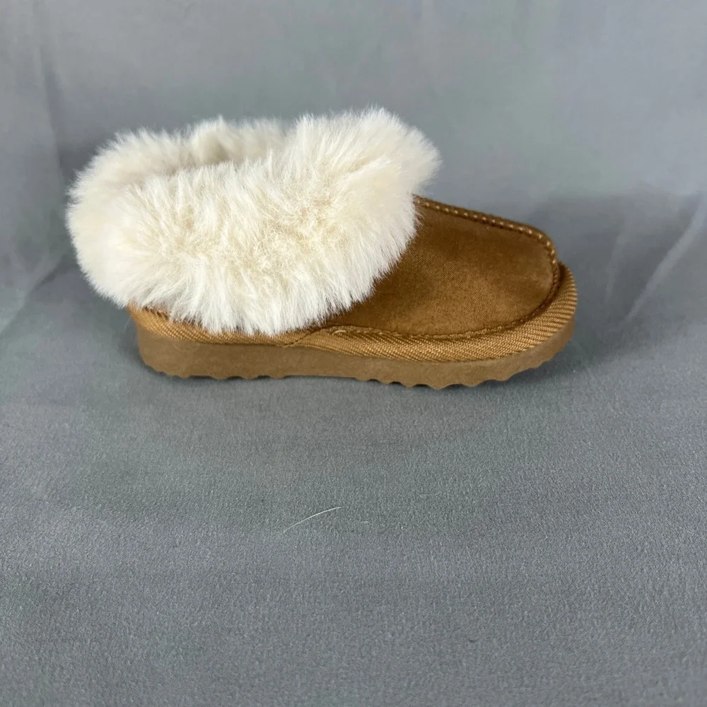 Slip On Shoes Girls 5 Brown Faux Fur Lined Comfortable Soft Cozy Warm Closed Toe
